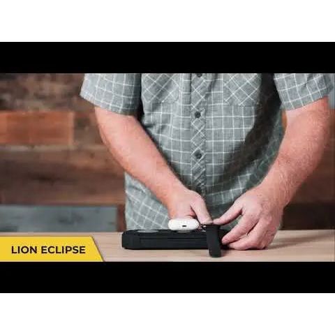 Lion Energy 3-In-1 Wireless And USB Charger 50180002